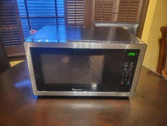 Magic Chef Microwave.$40.O.B.O