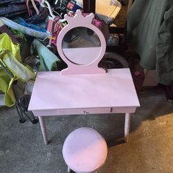 Girls Pink Vanity Set With Pull Out Drawer And Stool
