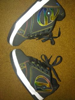 Like new heelies size 1