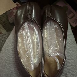 Women’s Shows. New. Only Tried On Size 9