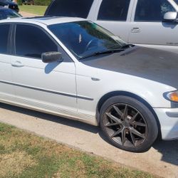 2004 BMW 325i