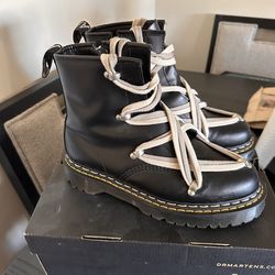 Rick Owen dr martens