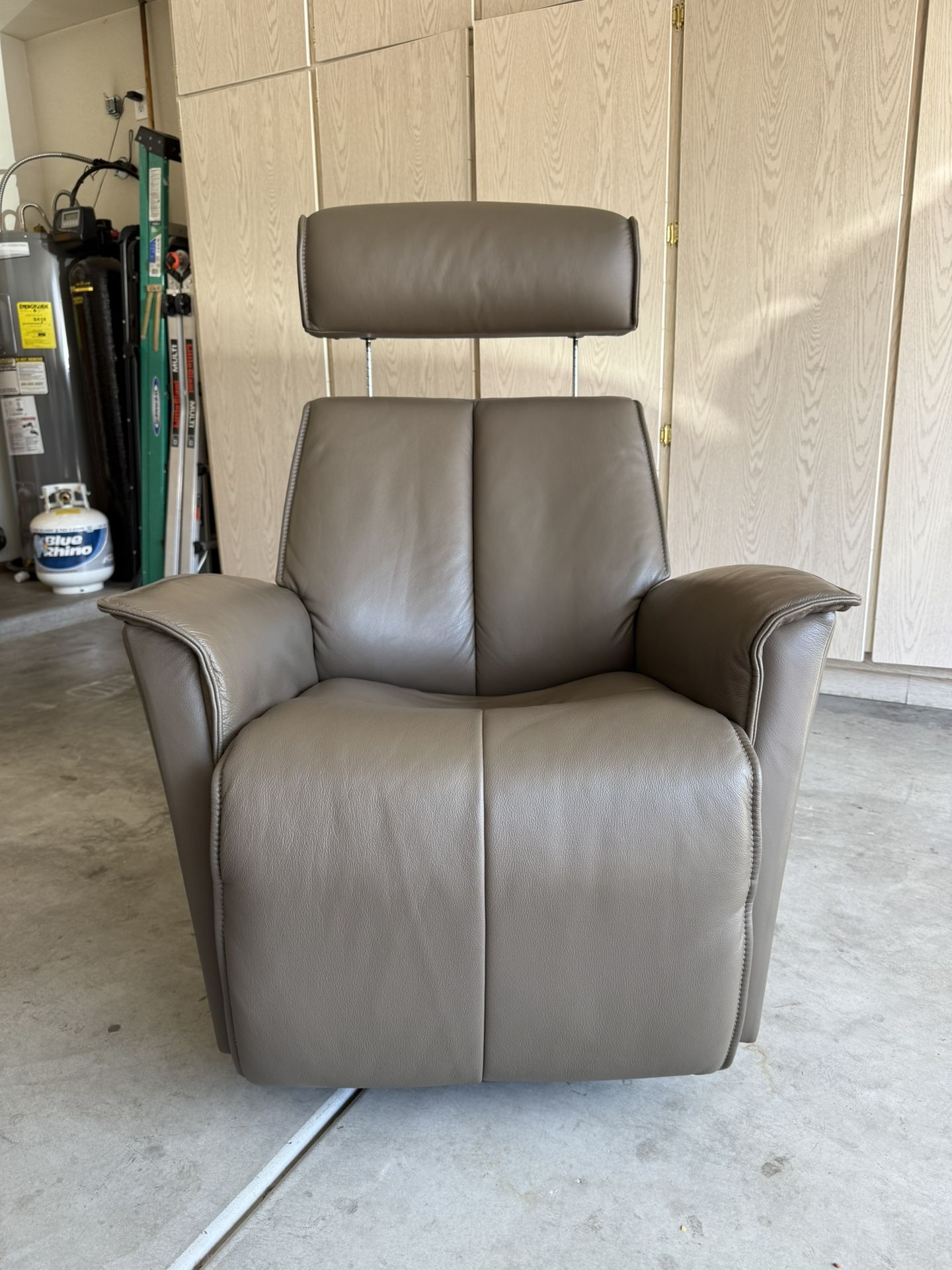  Venice Power Swing Relaxer Recliner