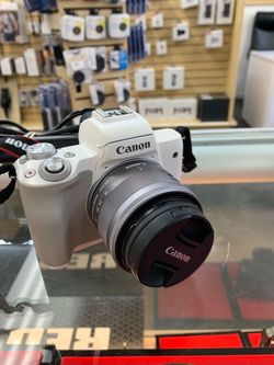Canon M50 Mark II 15-45 Kit