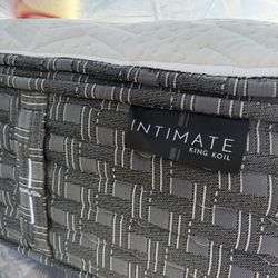 California King Size Bed Mattress King Koil Intimate Luxury Firm Button Top Pillow Stearns & Foster Reserve Aireloom Kluft Hotel Collection Purple 