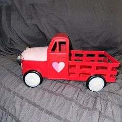 New Valentine’s Day decor truck box 1