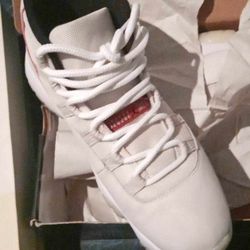 Jordan 11 Platinum Tint 