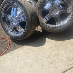 22 Inch Rims w/ Tiers