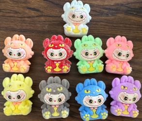 Labubu/dragon toys