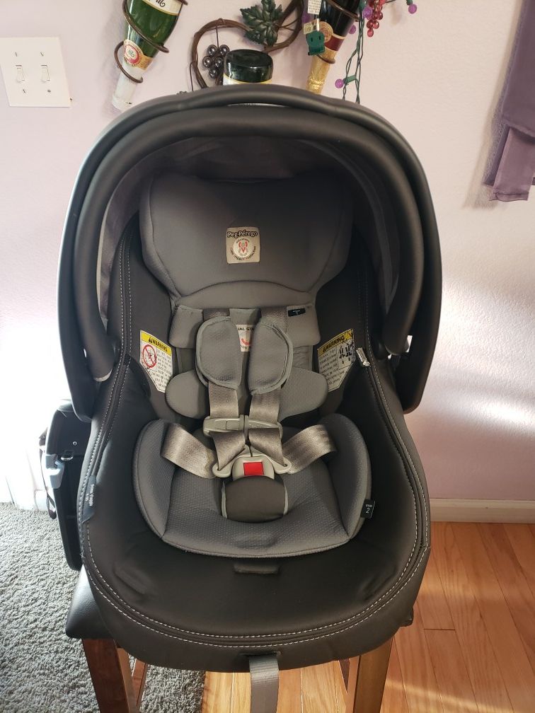 Peg-Perego Primo Viaggio 4-35 Infant Carseat