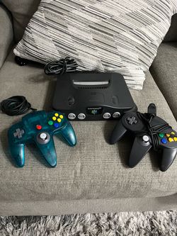 Great condition NES Nintendo 64 with limited edition green controller