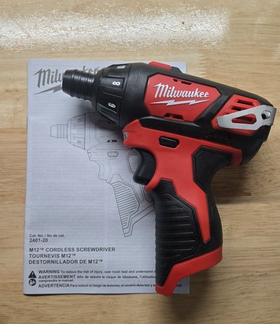 Milwaukee M12 Screwdriver
