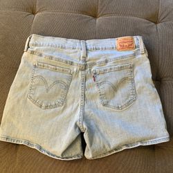 Levi’s Mid Length Denim Shorts 