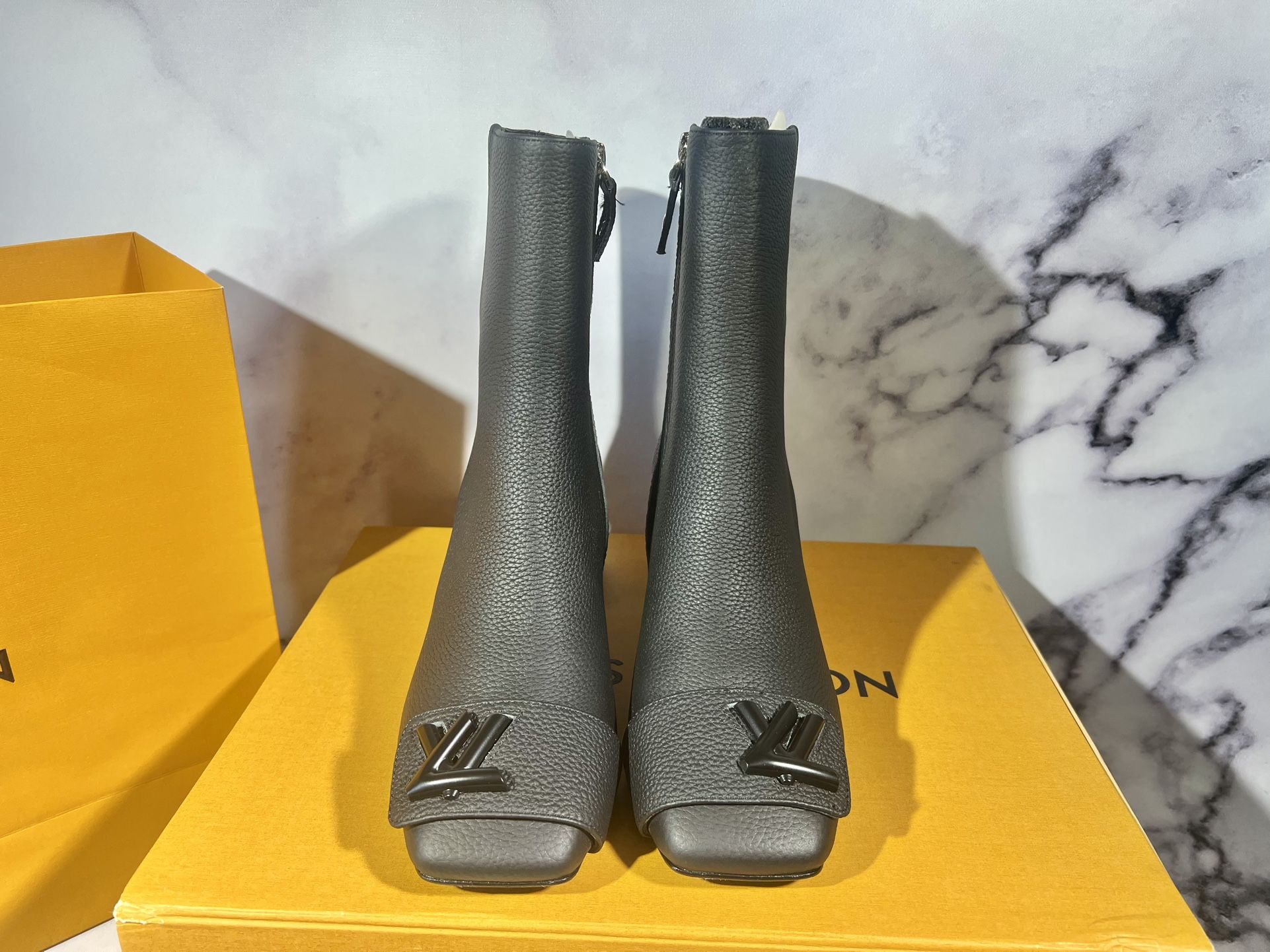 🤩Authentic Louis Vuitton LV Shake Ankle Boots – Women’s 7.5 & 8 In-Hand | Limited Pairs