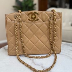 Chanel Shoulder Bag XL CC