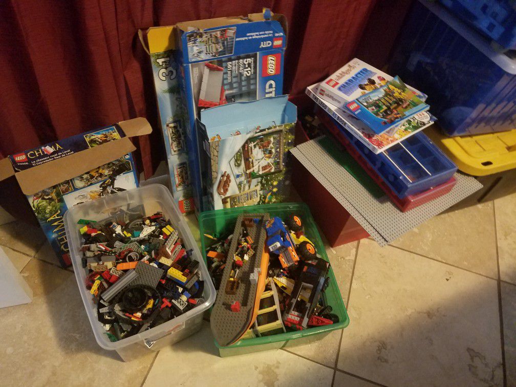 Huge lego collection. Including mixed in 80s