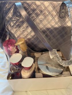Bath and Body Works Be Joyful Bag and Items