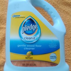 Pledge Clean It Gentle Wood Floor Cleaner – Lemon Scent, 1 Gallon (Brand New, Unopened)