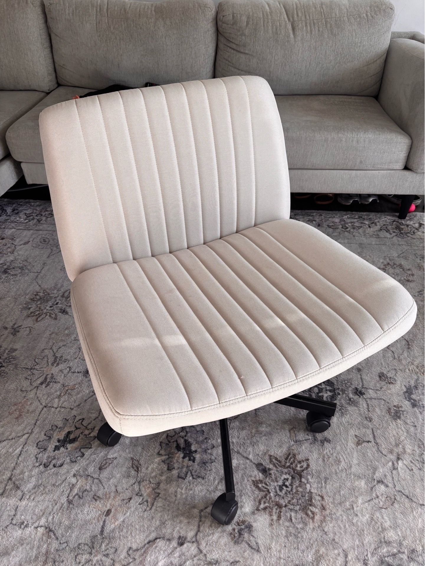 Cross cross office chair