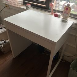 Ikea Micke Desk