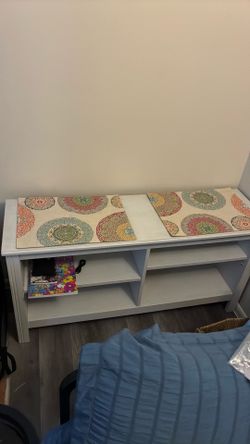 Tv stand/ shelving