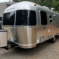 2021 Airstream Caravele 22 FB