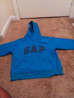 Size small 6-7. Boys Gap hoodie.