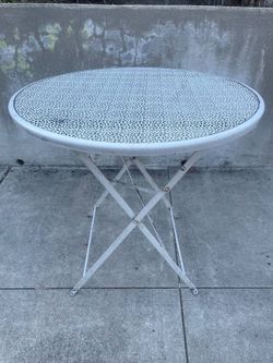 Heavy Duty Metal Folding Patio Tables (30" Round)