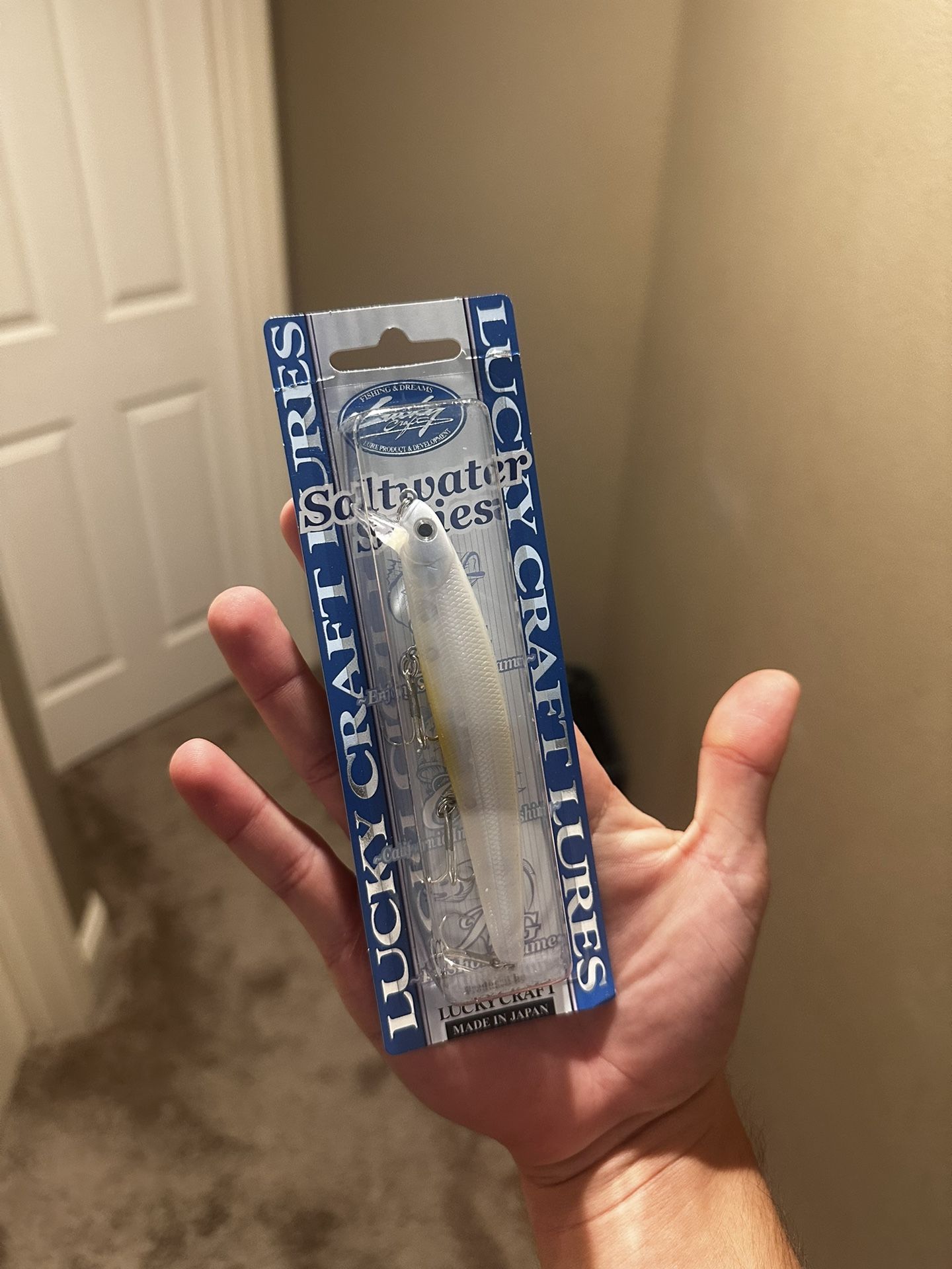 Lucky Craft SW Flash Minnow 110SP “French Pearl OB”