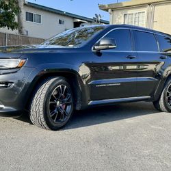 Cherokee SRT