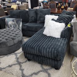New Sectional - 2 Colors 
