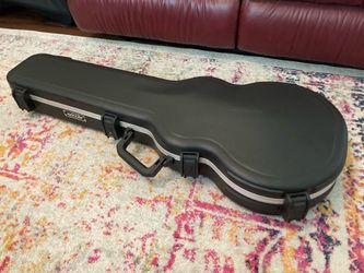 SKB USA Les Paul Case TSA Latch Made in USA. Works perfectly, beautifully designed case. Meet at kempsville library in Virginia Beach