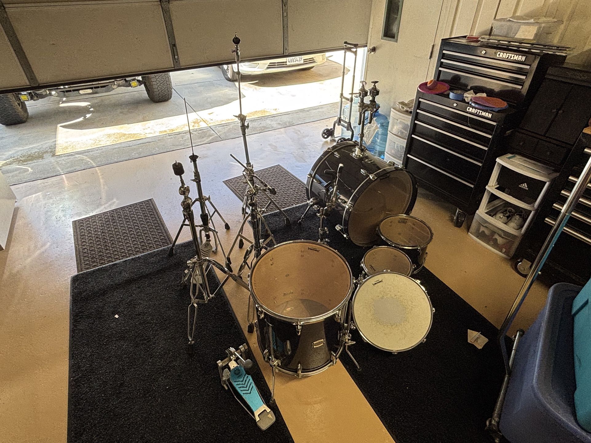 Yamaha Drum Set