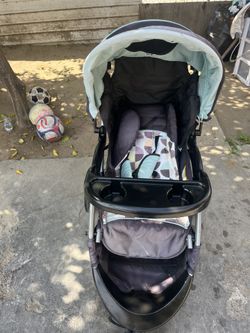 Stroller 