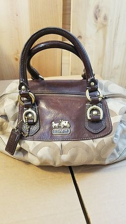 Coach Pocketbook