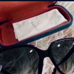 Woman Gucci Sunglasses 