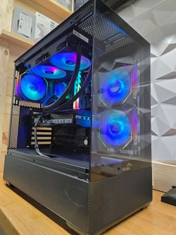 Gaming PC: RTX 5070 12GB