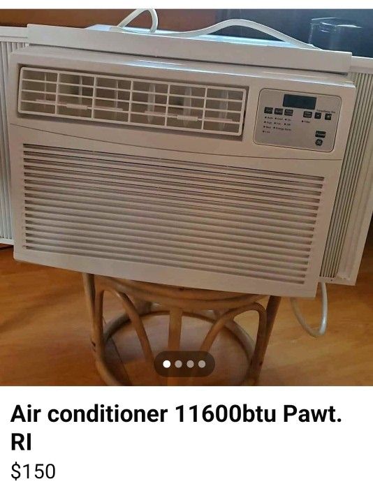 Very Very Very Cold Air Conditioner Is 11.600 Btus Cash Only Pick Up So You Can See It's Working Ty Pawtucket Firm $150.00