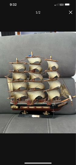 Souvenir ship