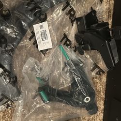 Control Arm Y 2 Soportes Para Toyota Corola 