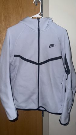 NIKE TECH
