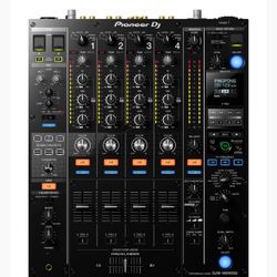 DJM 900NXS2 