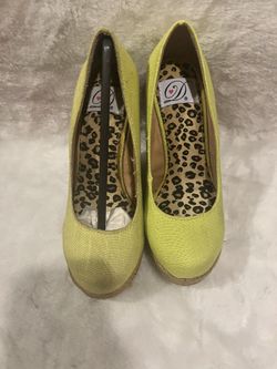 Women’s Shoes