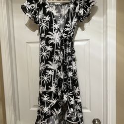 Women’s Black And White Palm Print Wrap Dress