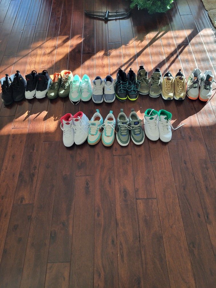 NIKE Shoes Size 3-3.5