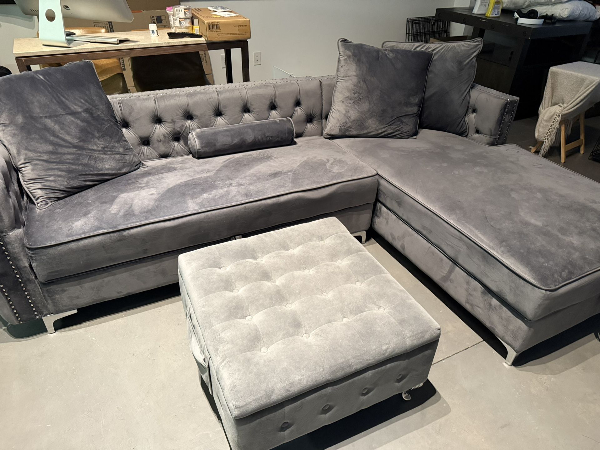 Velvet Sectional W Ottoman And Storage