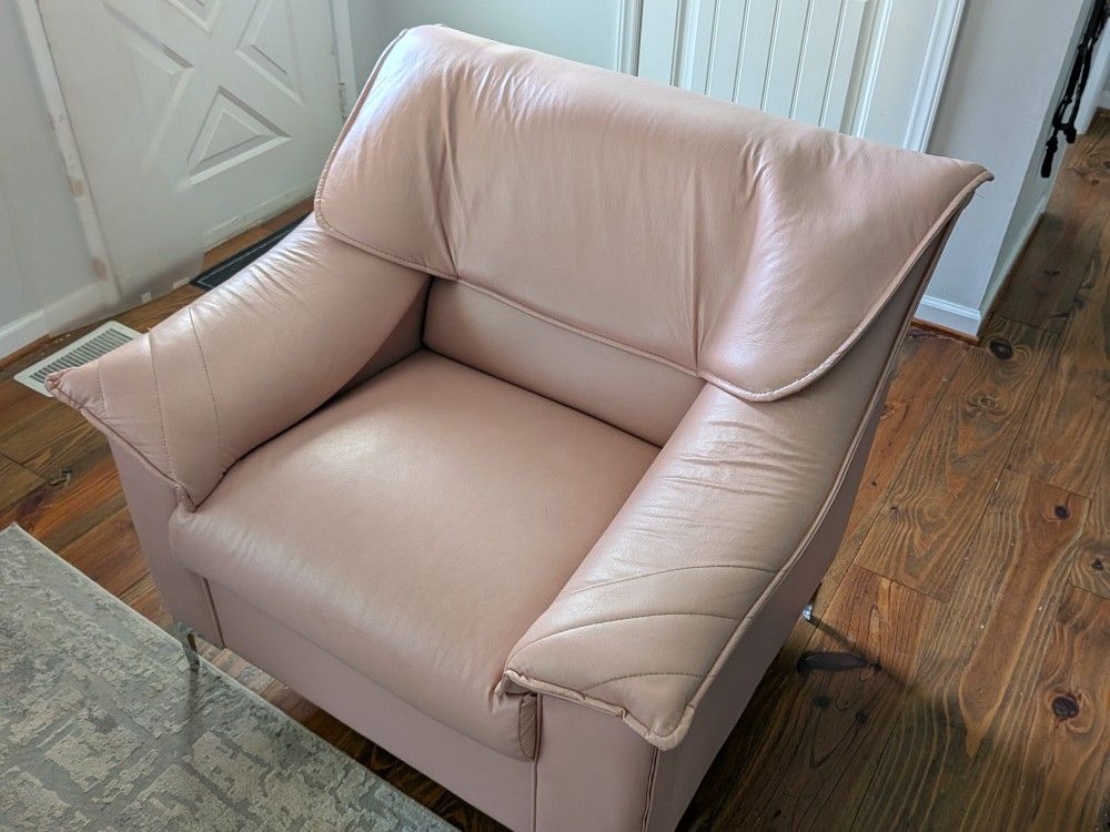 Retro Pink Leather Chair