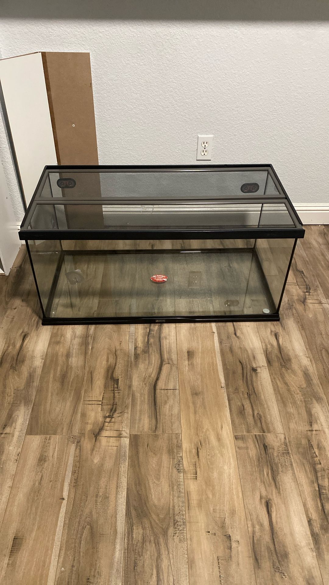 40 Gallon Zoo Med terrarium