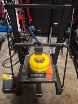 Longer 3D printer / yellow filament