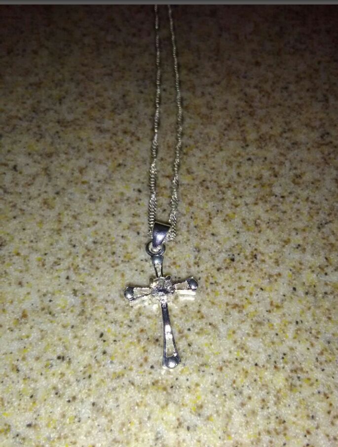 Very Beautiful 925 Sterling Silver Cross Necklace !!